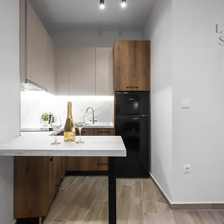 Vesper Apartments, The Luxury Suites Thessaloniki Buitenkant foto