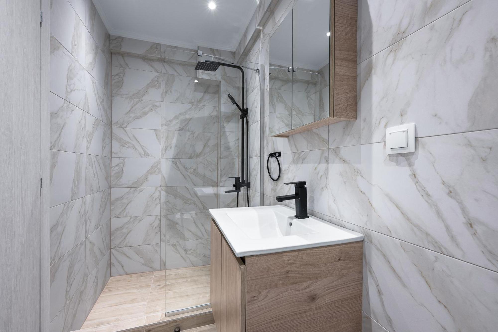 Vesper Apartments, The Luxury *